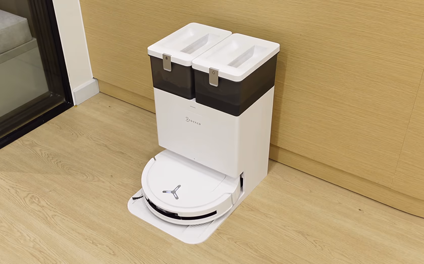 Trạm Omni của robot Ecovacs đã lắp đặt và kết nối đúng cách